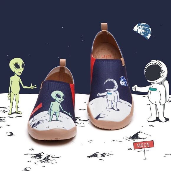 UIN Men's Slip Ons Canvas Flats Walking Casual Loafers Shoes (Nice To Meet U) - Picture 3 of 9